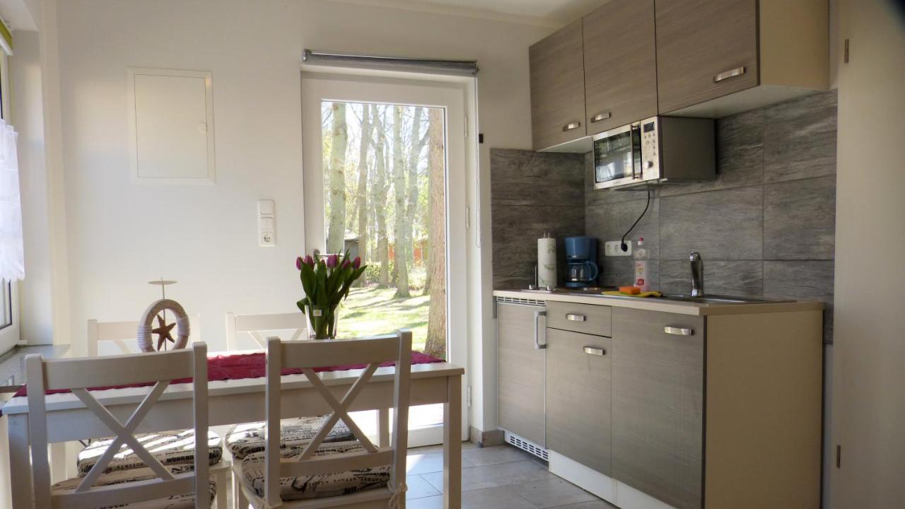 Bernstein Appartements Dranske Exterior photo