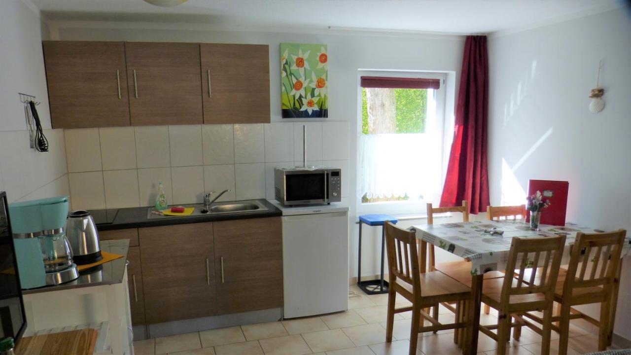 Bernstein Appartements Dranske Exterior photo